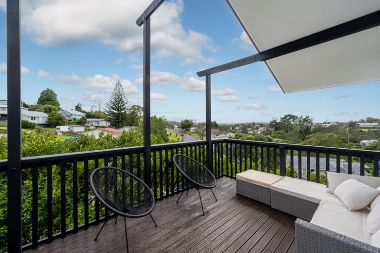 Photo of property in 14 Lysander Crescent, Beach Haven, Auckland, 0626
