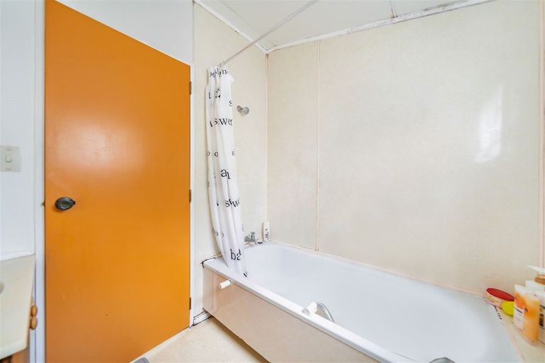 Photo of property in 10/21 Islington Street, Trentham, Upper Hutt, 5018
