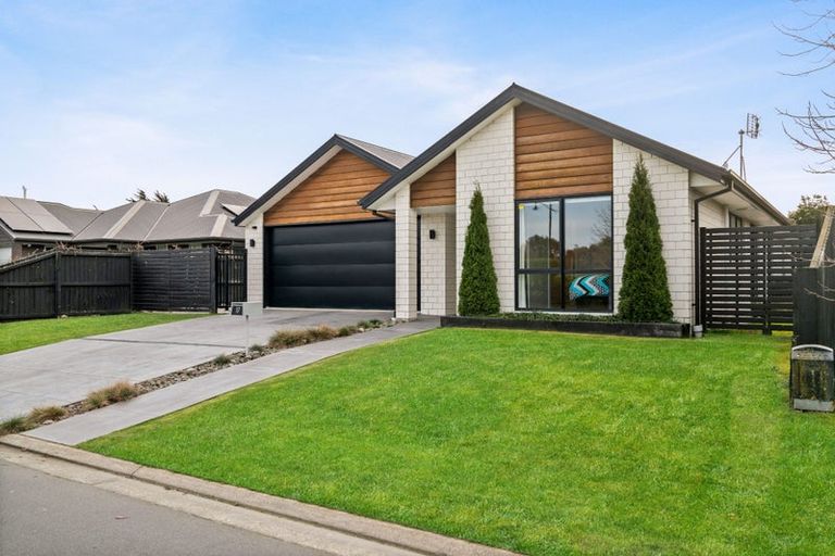Photo of property in 17 Seymour Drive, Rolleston, 7614