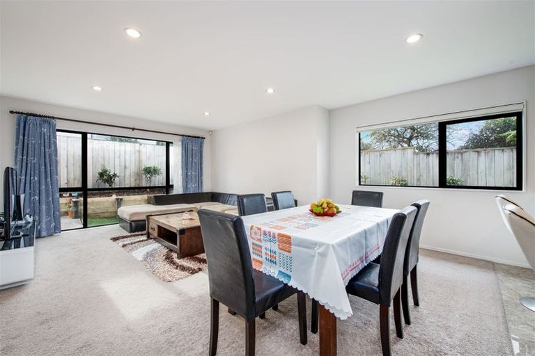 Photo of property in 57a Glendene Avenue, Glendene, Auckland, 0602