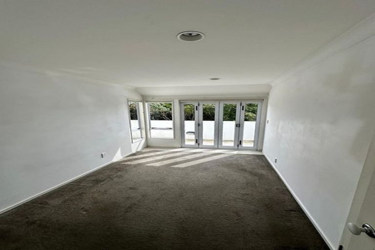 Photo of property in 2/13 Markham Place, Bucklands Beach, Auckland, 2012