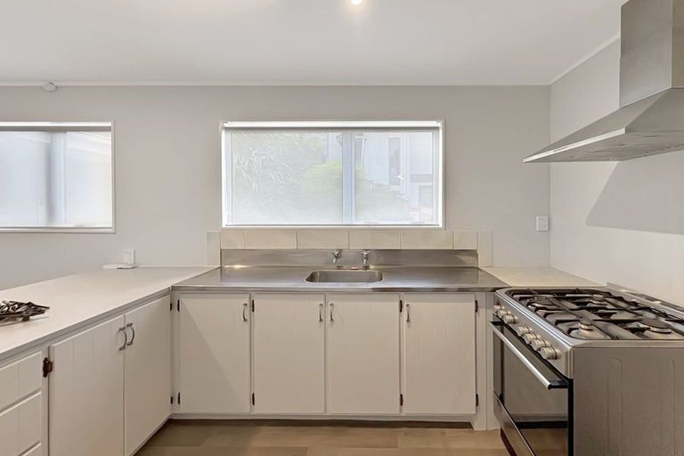 Photo of property in 36 Treadwell Street, Springvale, Whanganui, 4501