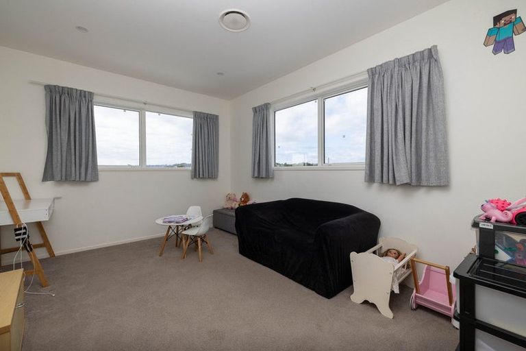 Photo of property in 45 Lakeside Terrace, Omokoroa, 3114
