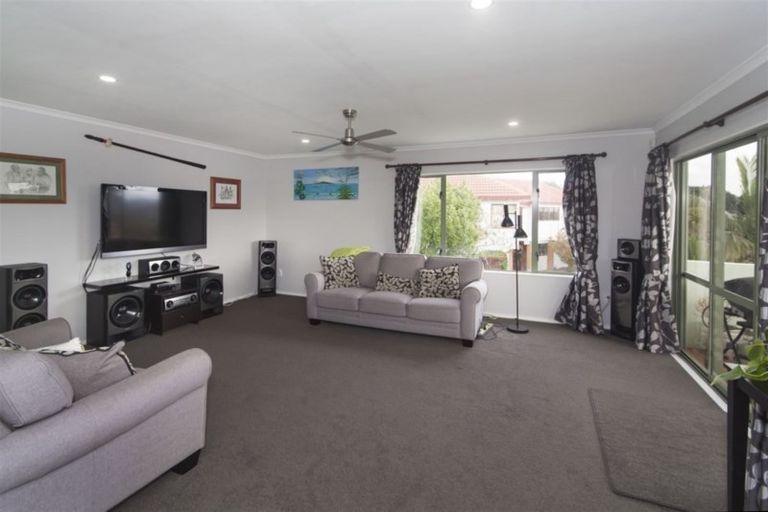 Photo of property in 5 Gerda Place, Ranui, Auckland, 0612
