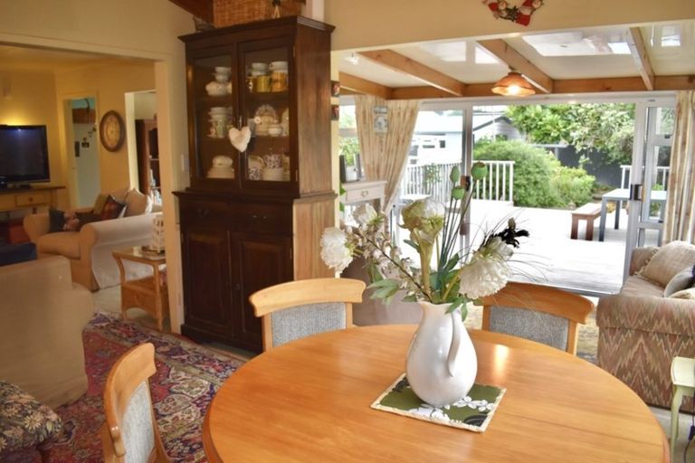 Photo of property in 30 Kapiti Lane, Otaki Beach, Otaki, 5512