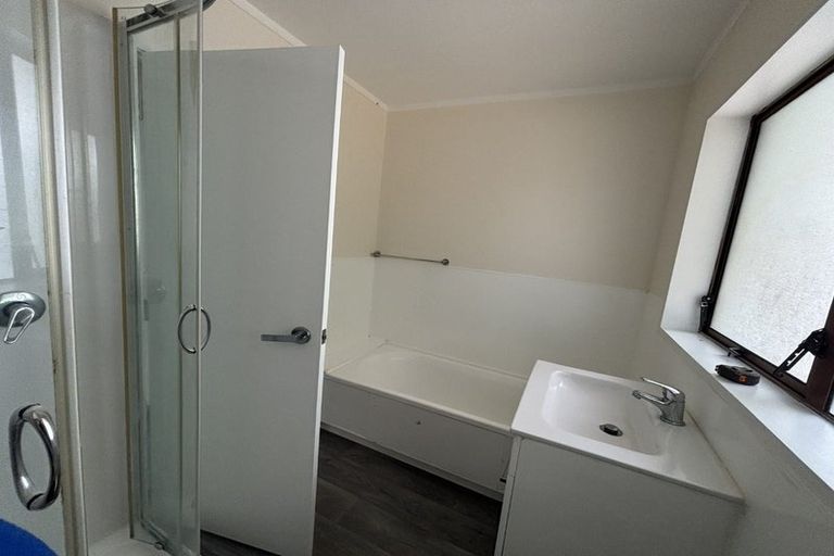 Photo of property in 2/515 Weymouth Road, Weymouth, Auckland, 2103