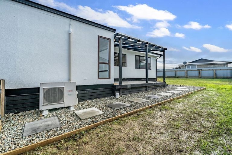 Photo of property in 57 Dunbeath Crescent, Kew, Invercargill, 9812