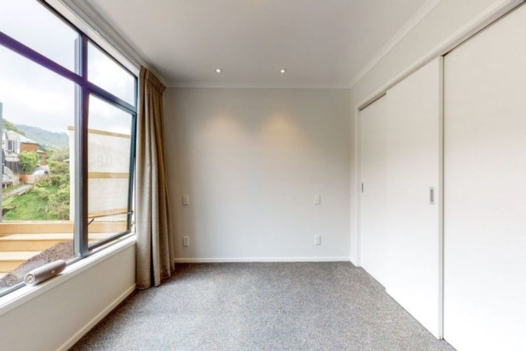 Photo of property in 11 Jacobsen Lane, Ngaio, Wellington, 6035