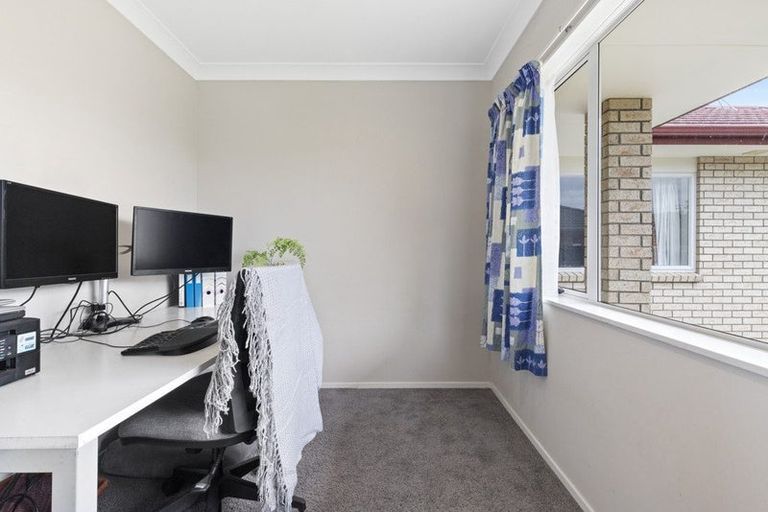 Photo of property in 7 Greig Place, Pukekohe, 2120