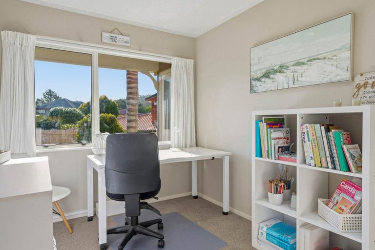 Photo of property in 5 Summerfield Lane, Albany, Auckland, 0632