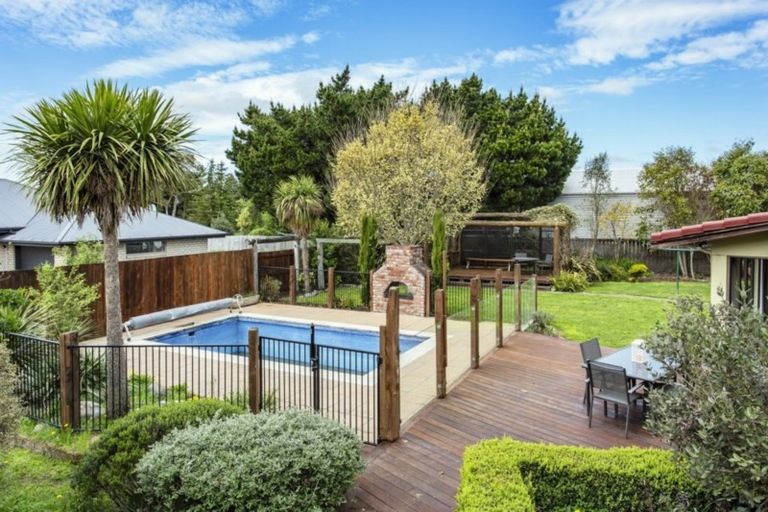 Photo of property in 10 Burnett Street, Oxford, 7430