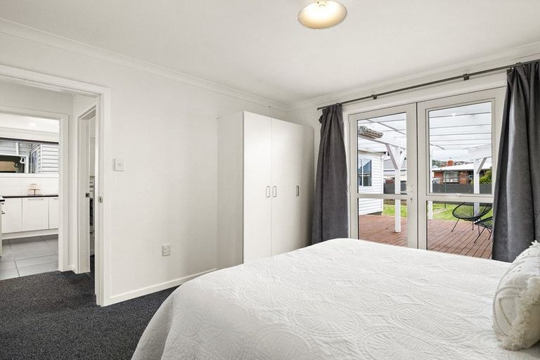 Photo of property in 272 Oxford Street, South Dunedin, Dunedin, 9012