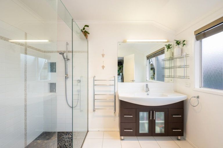 Photo of property in 71 Karamea Street, Whalers Gate, New Plymouth, 4310