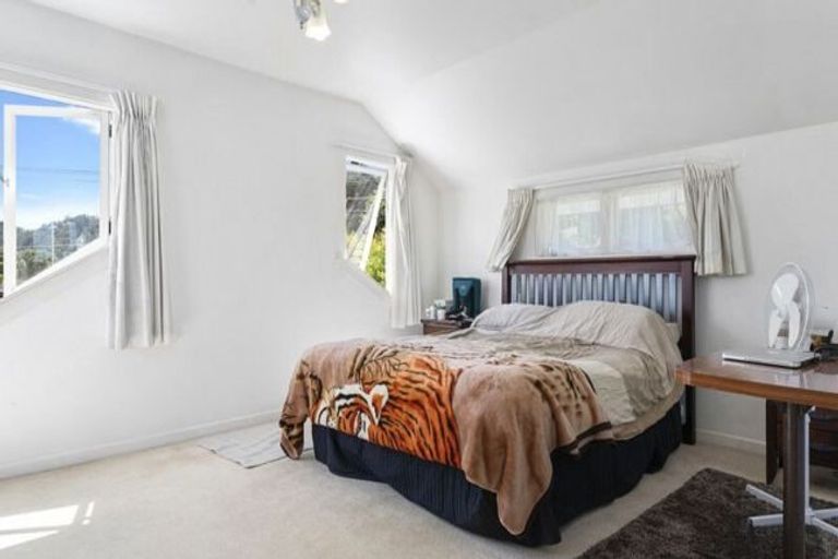 Photo of property in 6 Grendon Road, Titirangi, Auckland, 0604