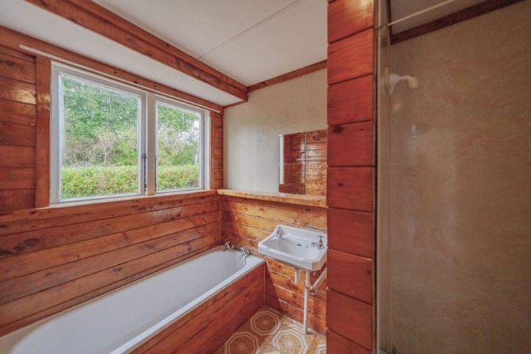 Photo of property in 5 Watts Road, Waipawa, 4210