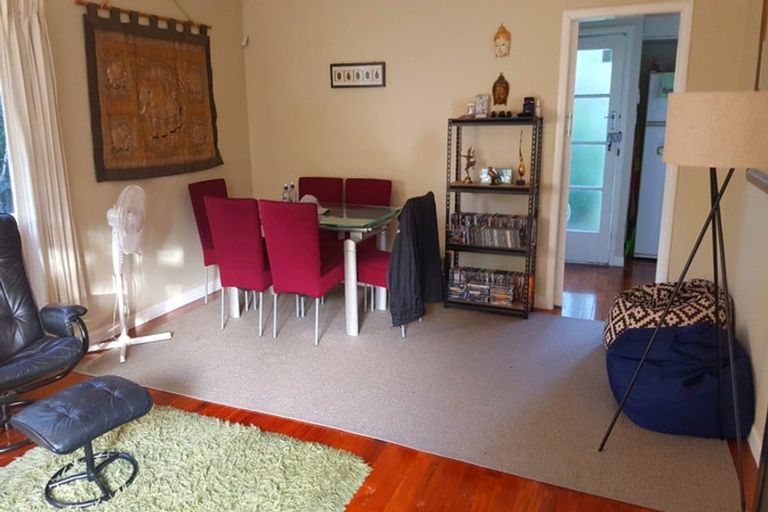 Photo of property in 34 Kashmir Road, Glen Eden, Auckland, 0602