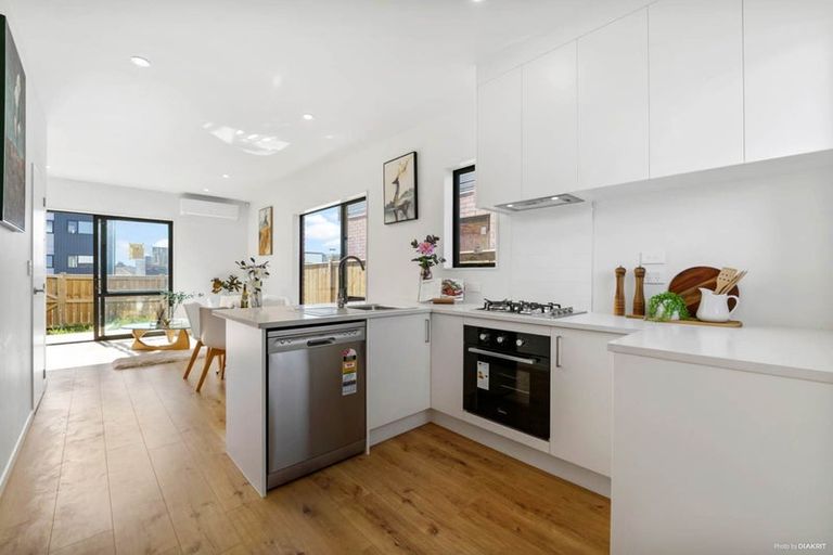 Photo of property in 31 Hearth Street, Flat Bush, Auckland, 2019