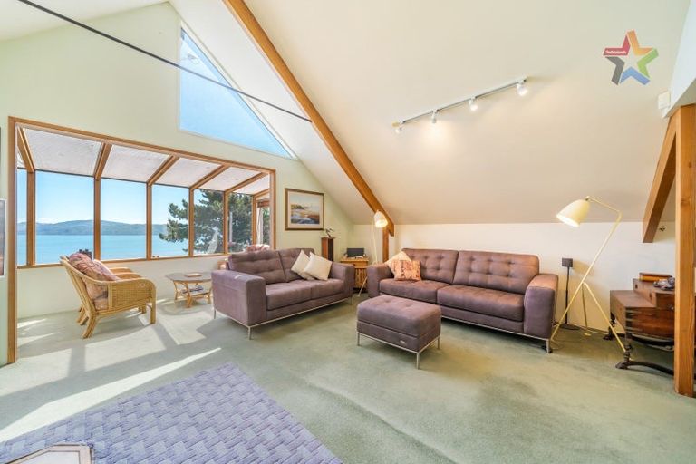 Photo of property in 39 Nikau Road, Point Howard, Lower Hutt, 5013