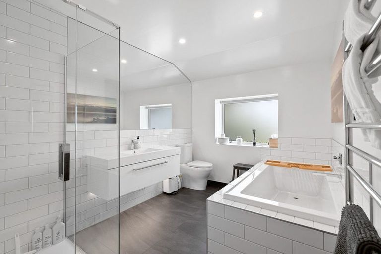 Photo of property in 29 Matai Road, Wanaka, 9305