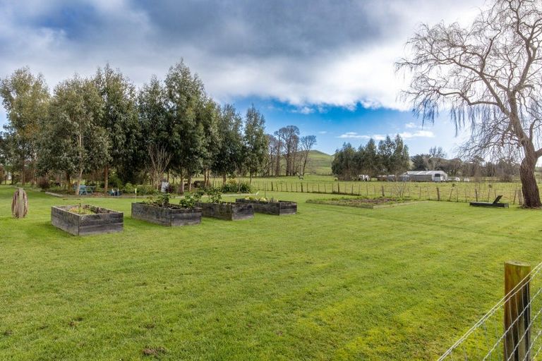 Photo of property in 32 Lindsay Road, Waipukurau, 4283