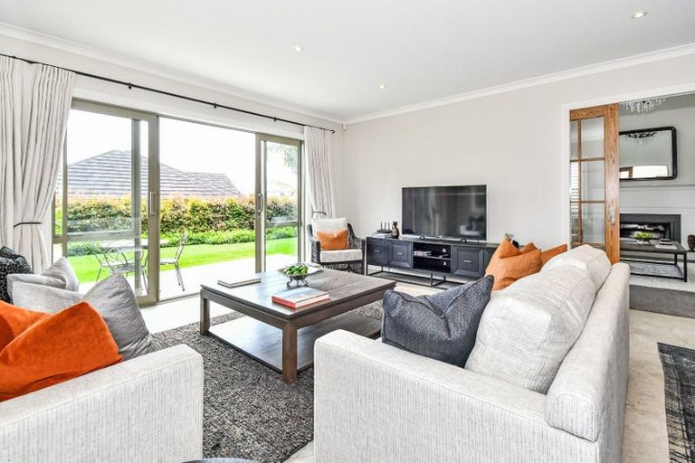 Photo of property in 6 Francesco Drive, Karaka, Papakura, 2113