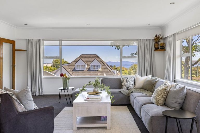 Photo of property in 5 Te Hatepe Avenue, Taupo, 3330