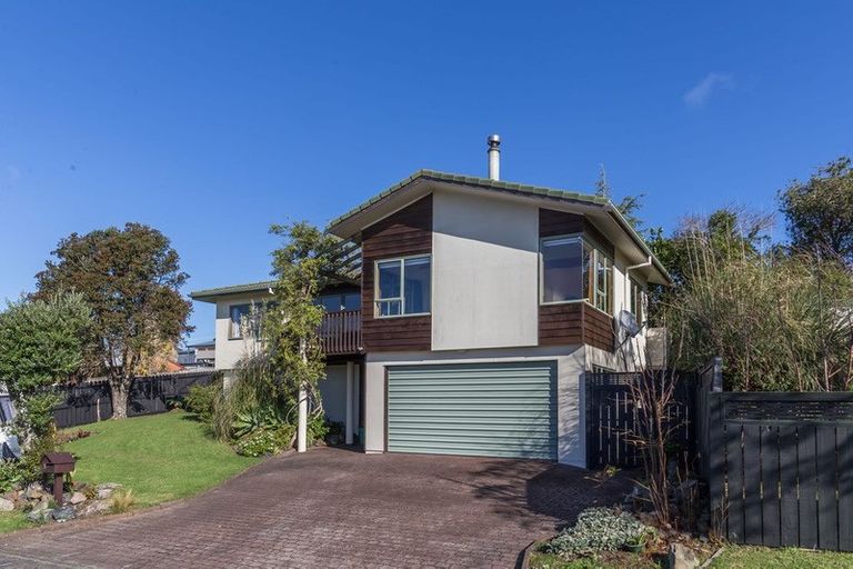 Photo of property in 5 Charlotte Street, Stanmore Bay, Whangaparaoa, 0932
