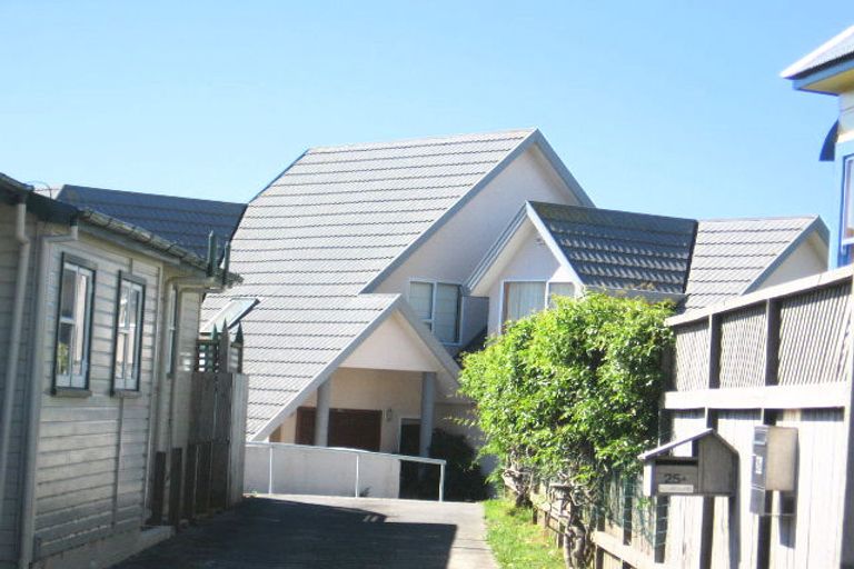 Photo of property in 25a Punjab Street, Khandallah, Wellington, 6035