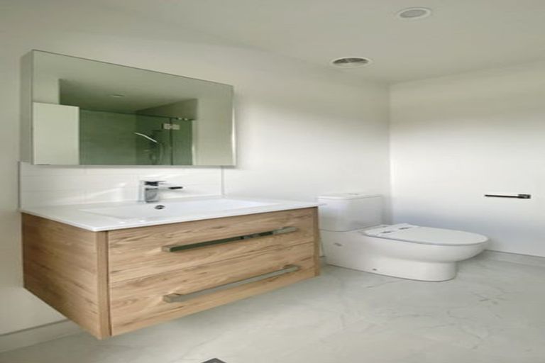 Photo of property in 93 Papatupu Way, Kumeu, 0810