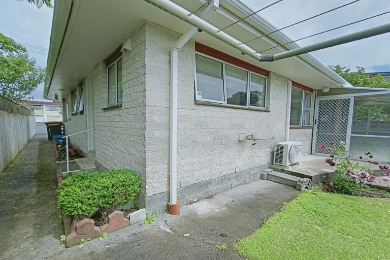 Photo of property in 58 Barrett Street, Westown, New Plymouth, 4310