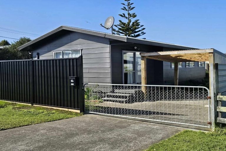 Photo of property in 14a Carson Street, Castlecliff, Whanganui, 4501