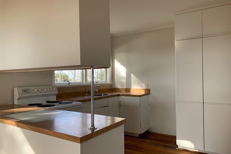 Photo of property in 36 Royal Road, Massey, Auckland, 0614