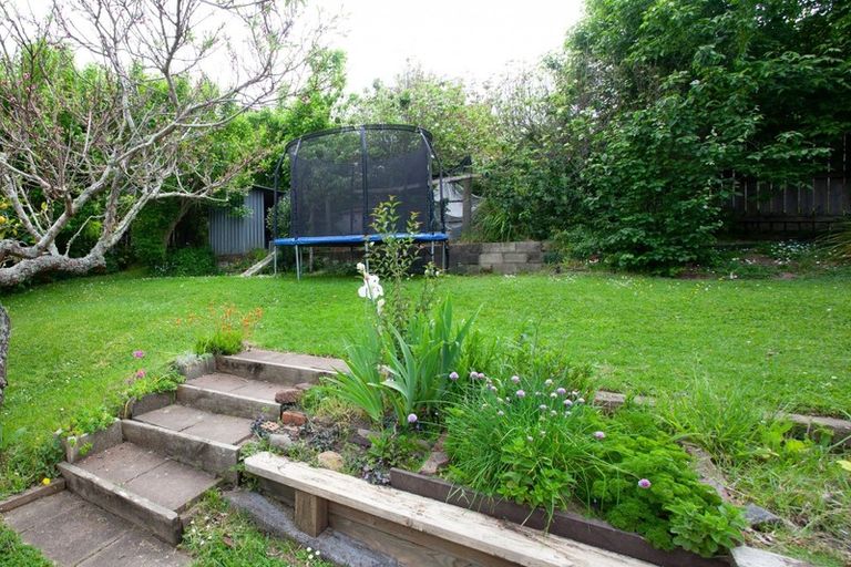 Photo of property in 105 Brunton Crescent, Thames, 3500