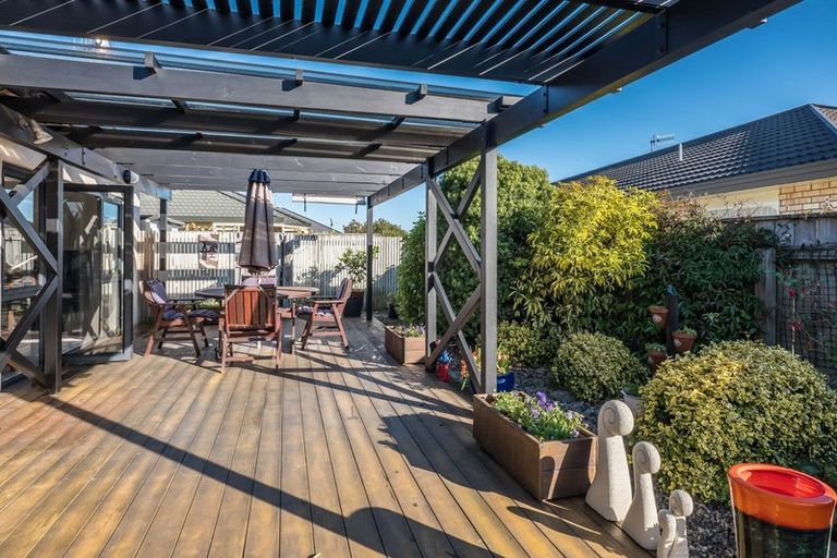 Photo of property in 88 Realm Drive, Paraparaumu, 5032