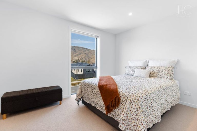 Photo of property in 30 Woods Crescent, Cromwell, 9310