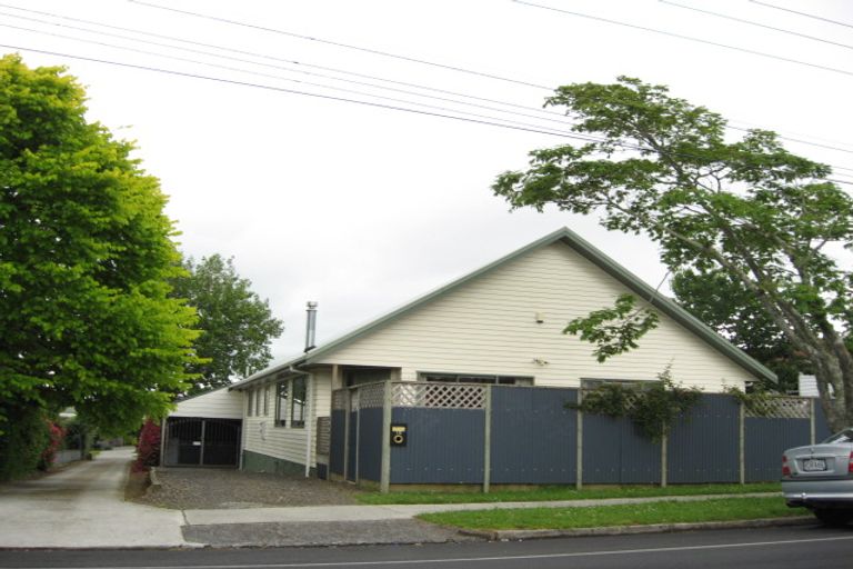 Photo of property in 15 Helvetia Road, Pukekohe, 2120