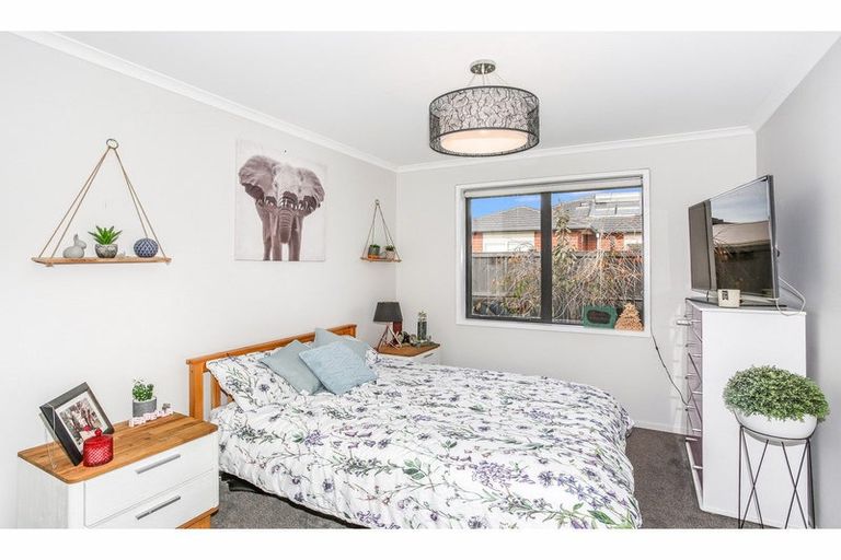 Photo of property in 22 Kauri Drive, Waiuku, 2123