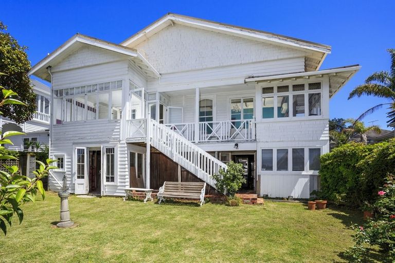 Photo of property in 63 Princes Street, Northcote Point, Auckland, 0627