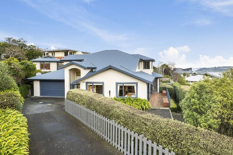 Photo of property in 6 Gowan Close, Shiel Hill, Dunedin, 9013