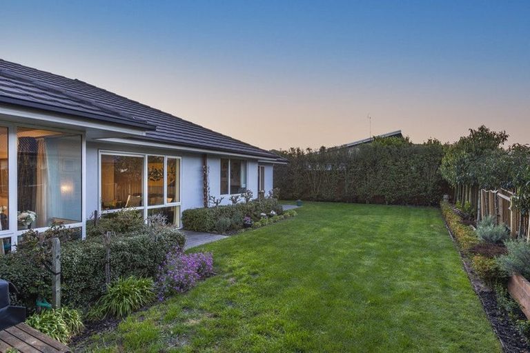 Photo of property in 12 Westpark Drive, Burnside, Christchurch, 8053