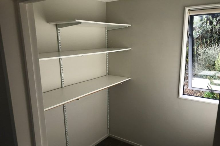 Photo of property in 39a Triangle Road, Massey, Auckland, 0614