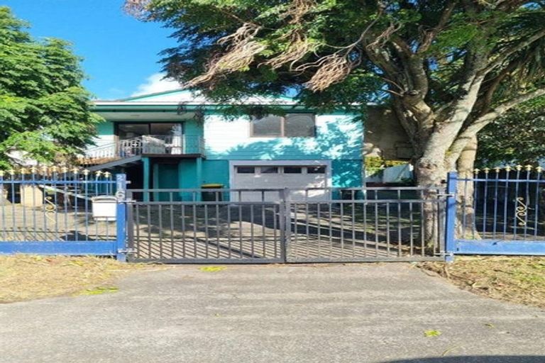 Photo of property in 4/14 Taitimu Drive, Weymouth, Auckland, 2103