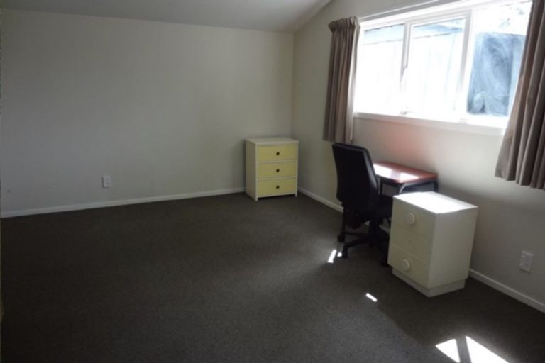 Photo of property in 10 Beatrice Place, Avonhead, Christchurch, 8042