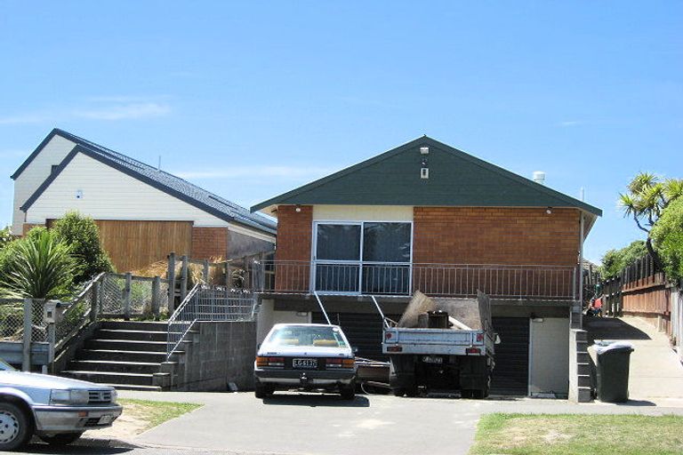 Photo of property in 145 Pine Avenue, South New Brighton, Christchurch, 8062