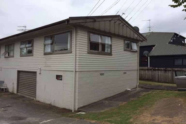 Photo of property in 178a Queen Street, Northcote Point, Auckland, 0627