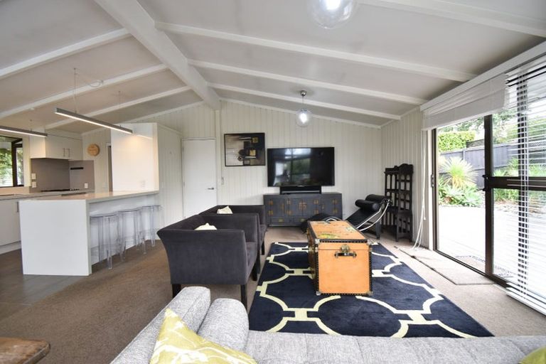 Photo of property in 1/12 Westbourne Road, Murrays Bay, Auckland, 0630