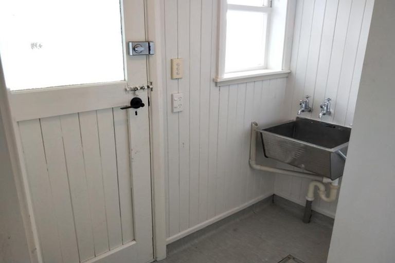 Photo of property in 3 Upham Terrace, Roslyn, Palmerston North, 4414