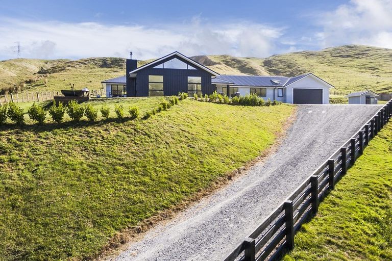 Photo of property in 105 Boom Rock Road, Ohariu, Wellington, 6037