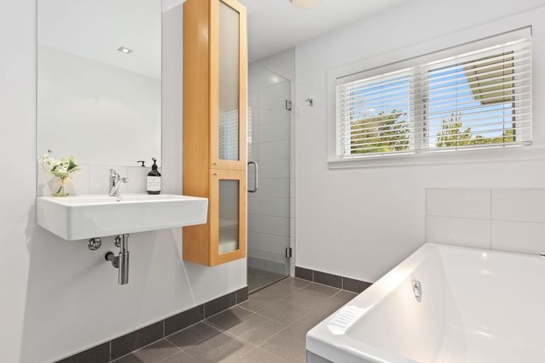 Photo of property in 66 Kahu Road, Fendalton, Christchurch, 8041