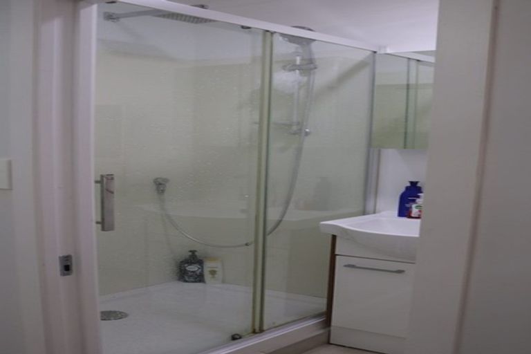 Photo of property in 18 Dunstall Place, Mangere Bridge, Auckland, 2022